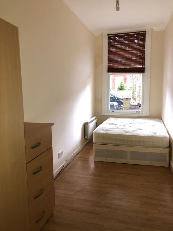Property photo 1 of 4