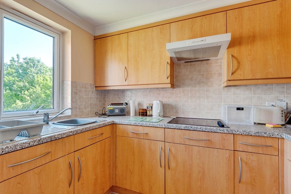 Property photo 3 of 15 Pbox-Img.Jpg