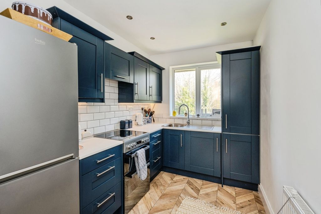 Property photo 3 of 20 Pbox-Img.Jpg