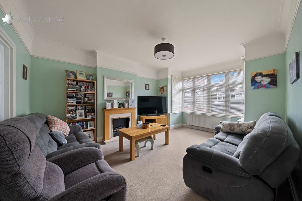 Property photo 3 of 17 Dsc07921