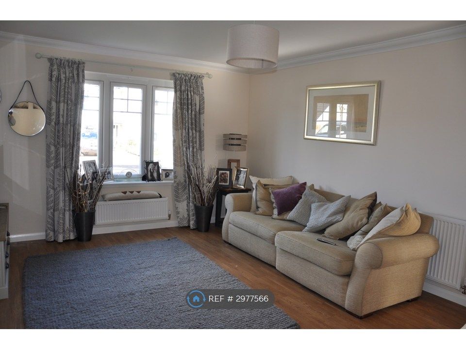 Property photo 3 of 19
