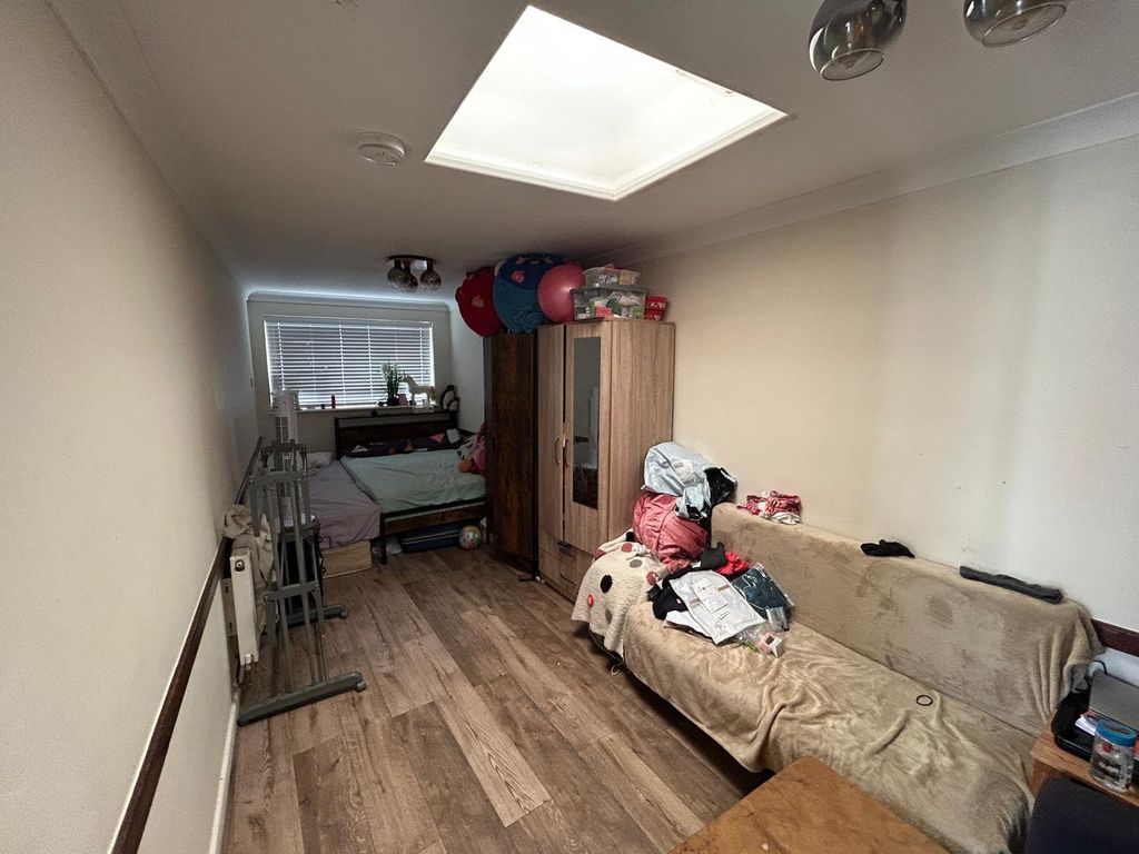 Additional image 39 of 21 bed flat for saleBroad Green, Wellingborough, Northamptonshire NN8