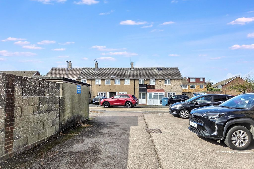 Property photo 3 of 7 Land And Former Garages At Princes Avenue, Enfield, En3 6Jy