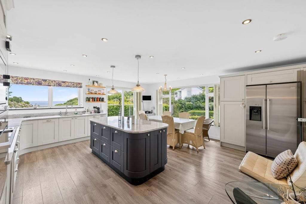 Property photo 2 of 19 Pbox-Img.Jpg
