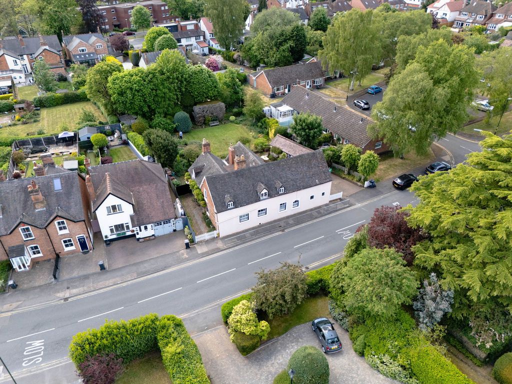 Property photo 2 of 30