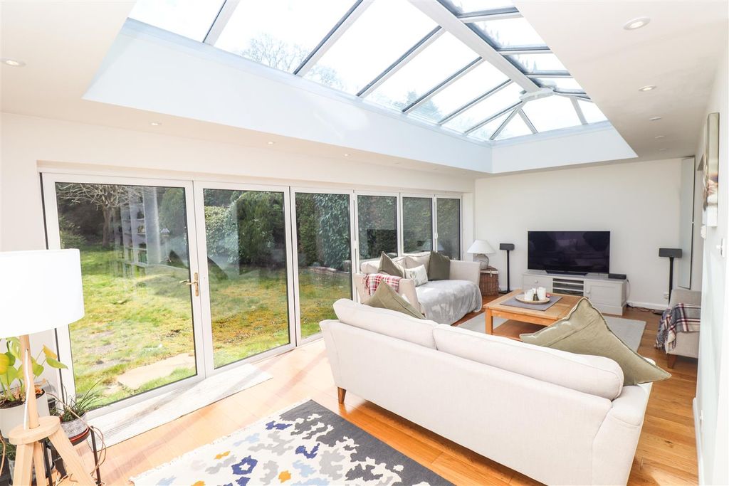 Property photo 3 of 23 Orangery