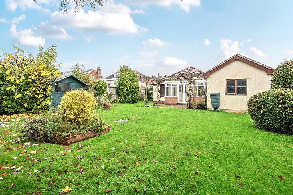 Property photo 2 of 26 .