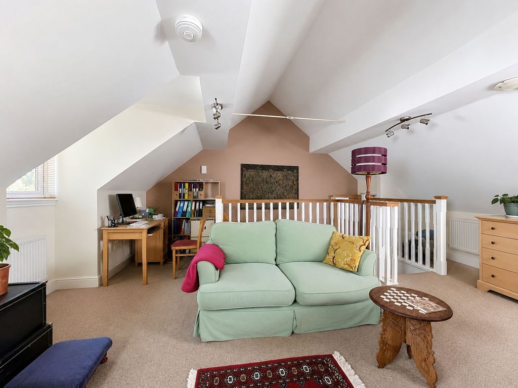 Property photo 3 of 7