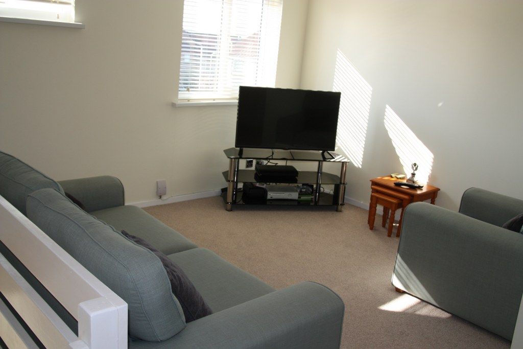 Property photo 2 of 8 Lounge Area