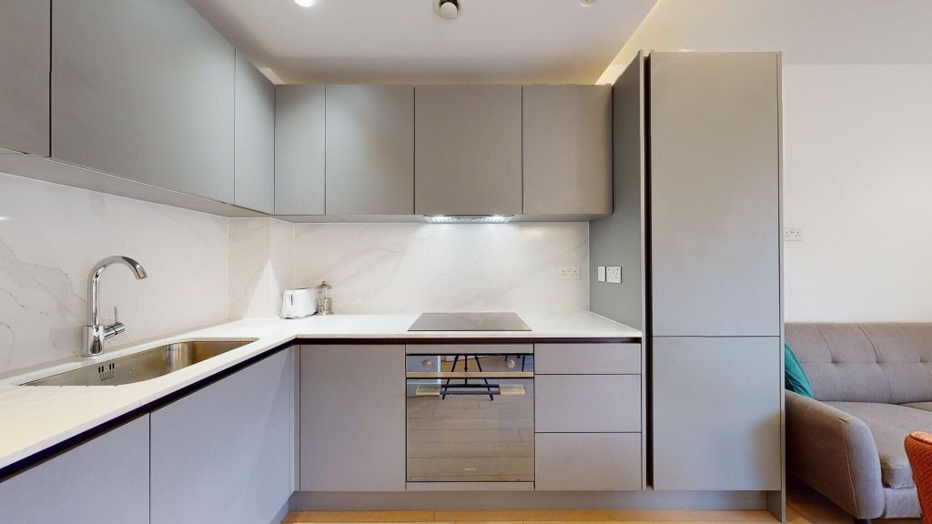 Property photo 2 of 16 Kitchen