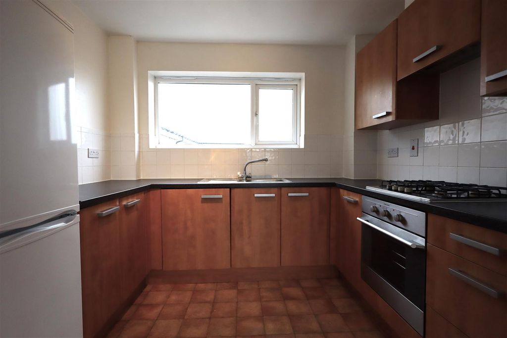 Property photo 3 of 6 Img_8368.Jpg
