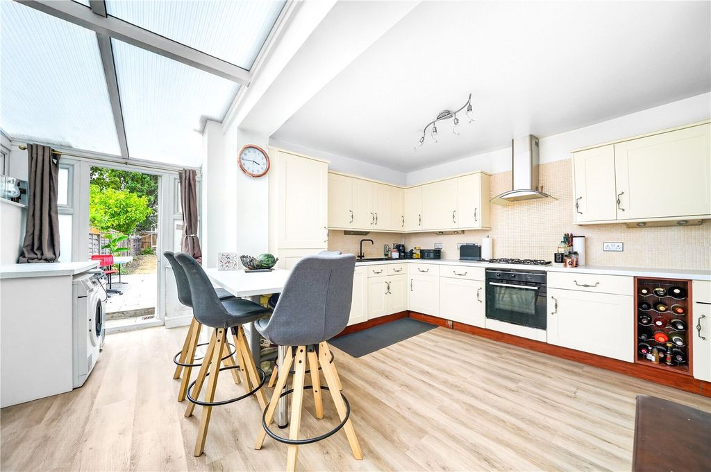Property photo 2 of 18 Picture No. 07