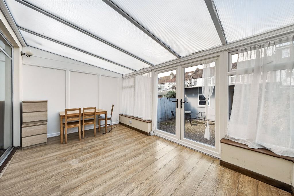 Property photo 3 of 13 Picture No. 33