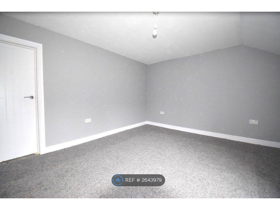 Property photo 1 of 21 Bedroom 4