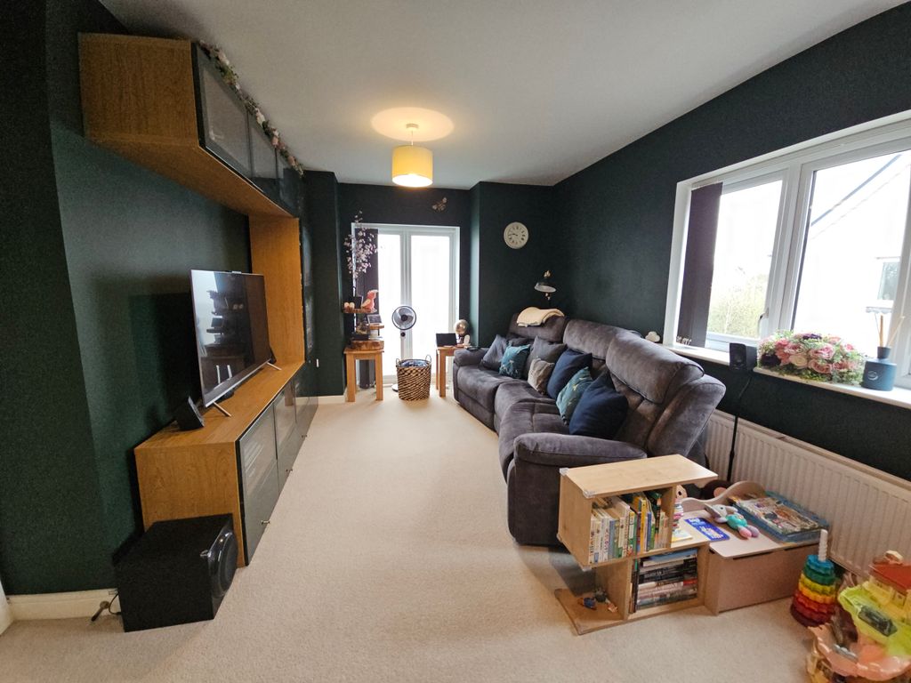 Property photo 2 of 9 02. Living Room