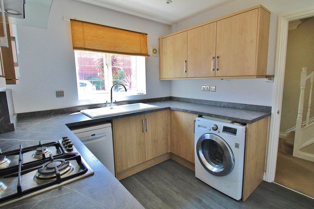 Property photo 3 of 29