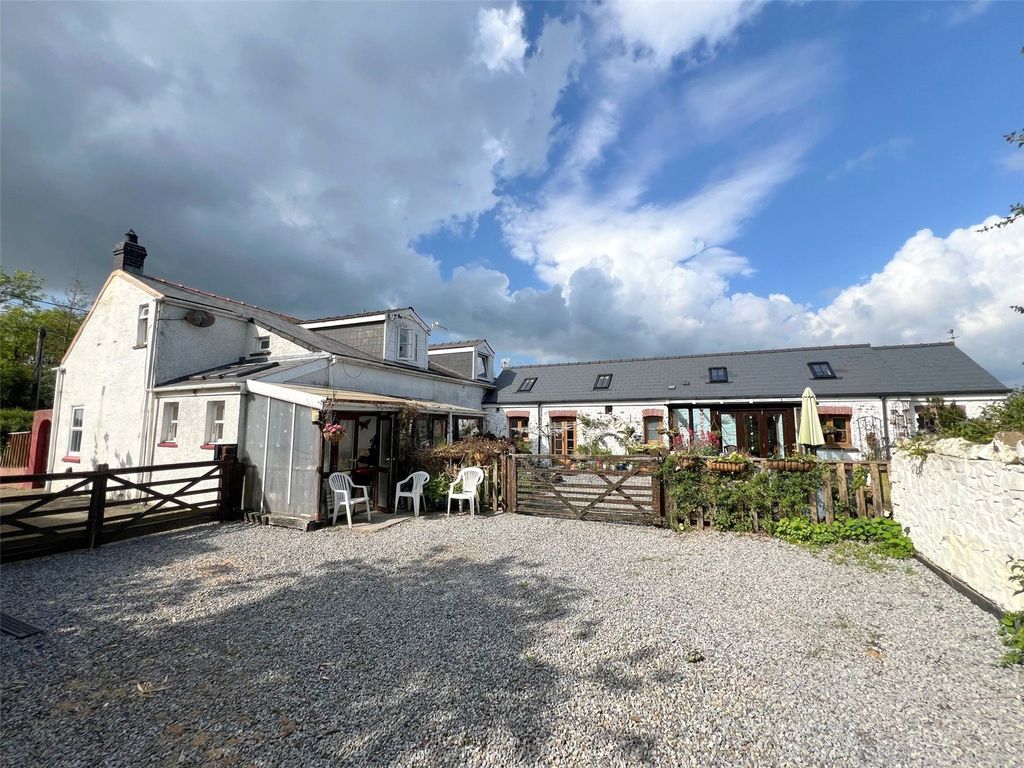 Property photo 1 of 49 Picture No. 84