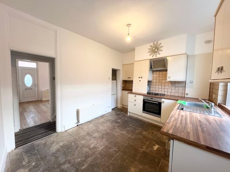 Property photo 3 of 10 Photo 2