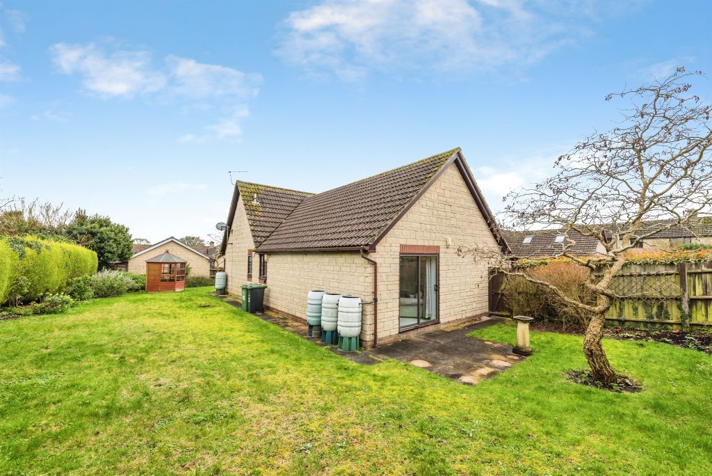 Property photo 2 of 17