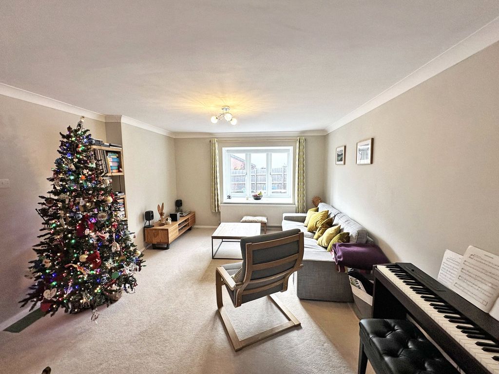 Property photo 2 of 17 Picture 2