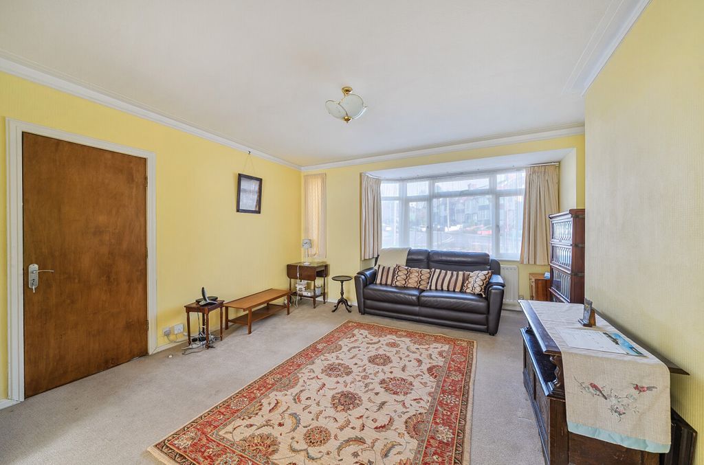 Property photo 3 of 21 1417459-13-699d83...