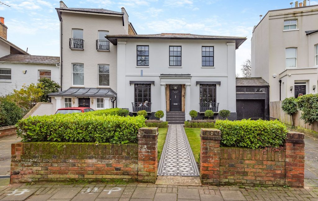 Property photo 1 of 18 Front Elevations