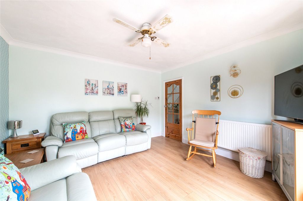 Property photo 2 of 32 Picture No. 39