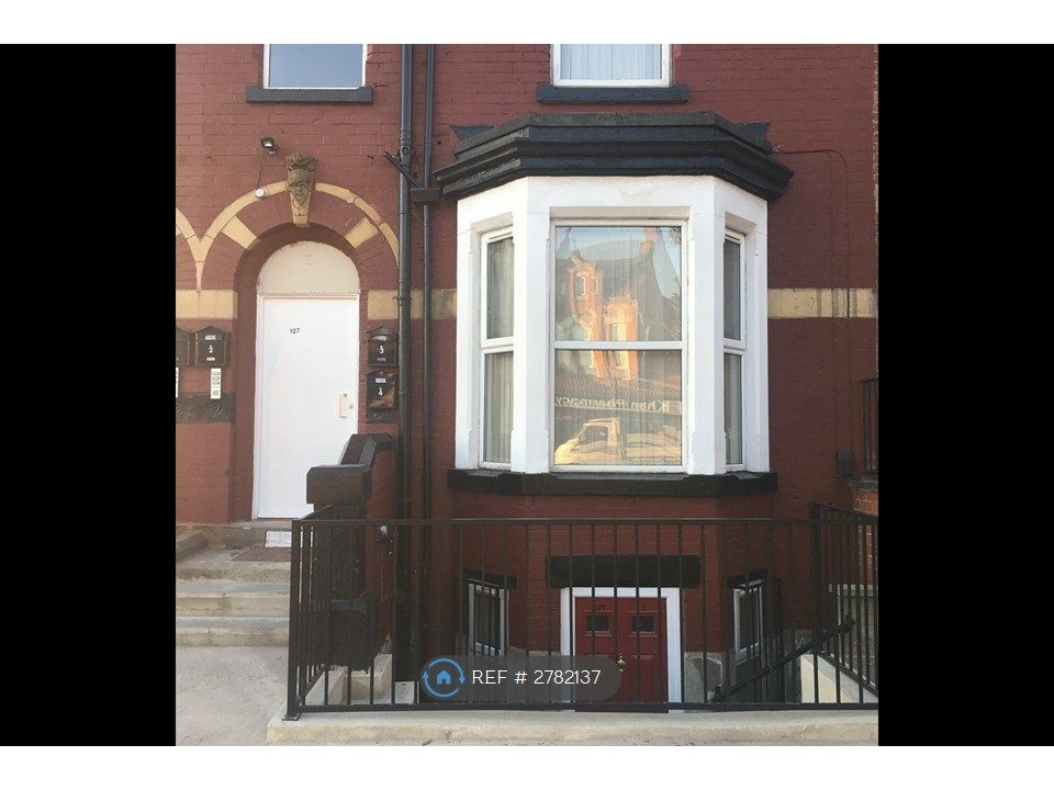 Property photo 1 of 5 Entrance