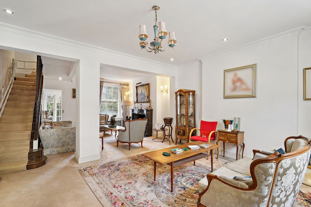 Property photo 2 of 16 Reception