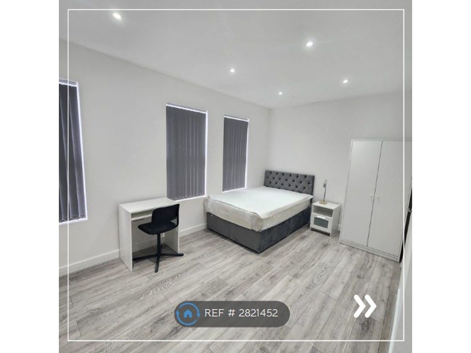 Property photo 1 of 6 Bedroom