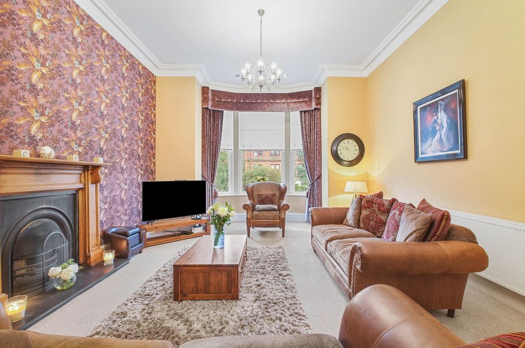 Property photo 3 of 27