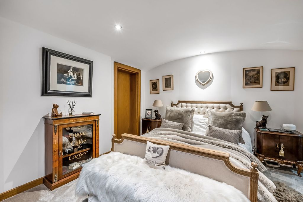 Property photo 3 of 30