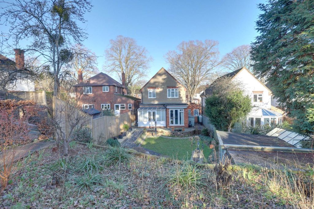 Property photo 2 of 31