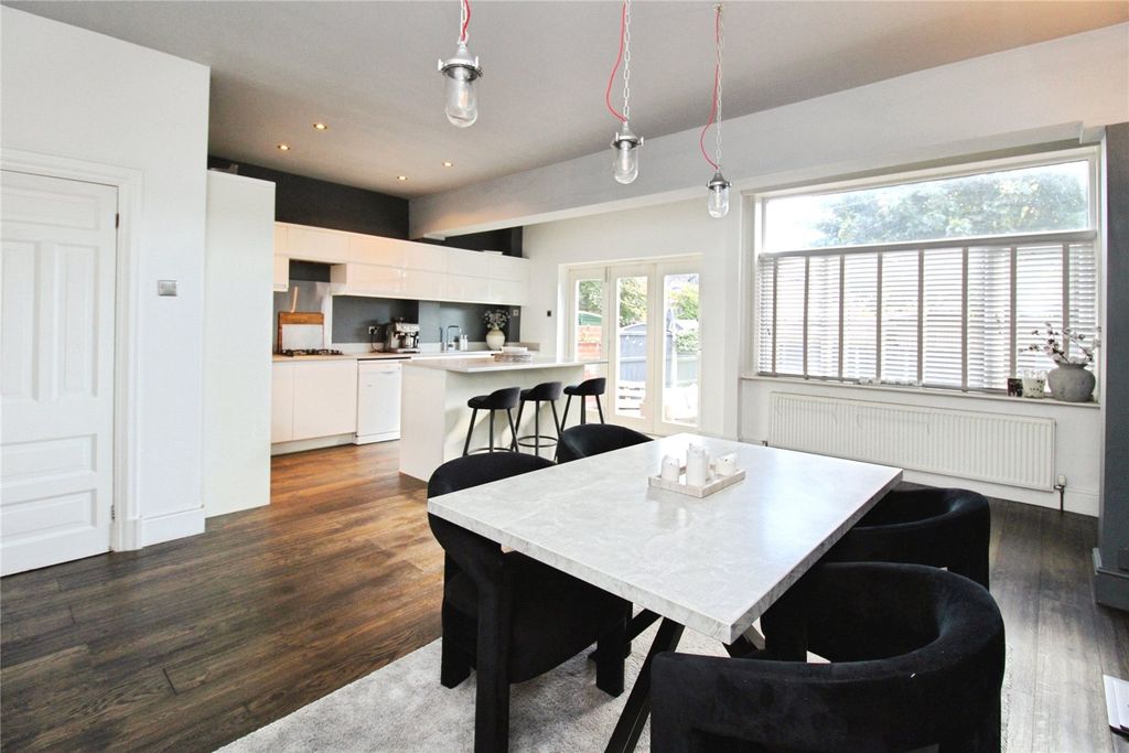 Property photo 3 of 13 Picture No. 04