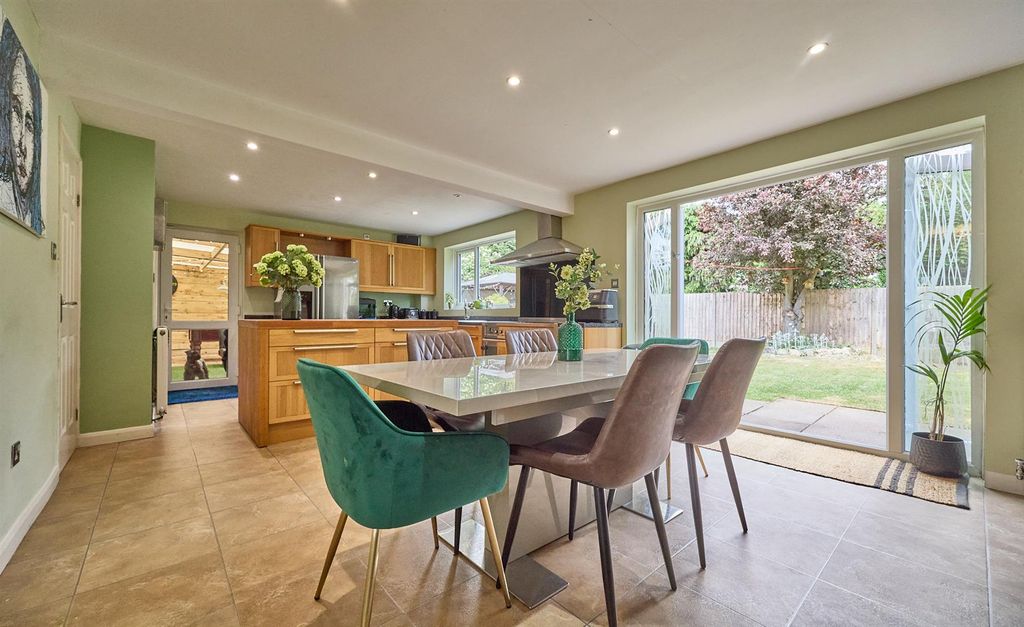 Property photo 2 of 28 Rear Open Plan Kitchen/Dining Room