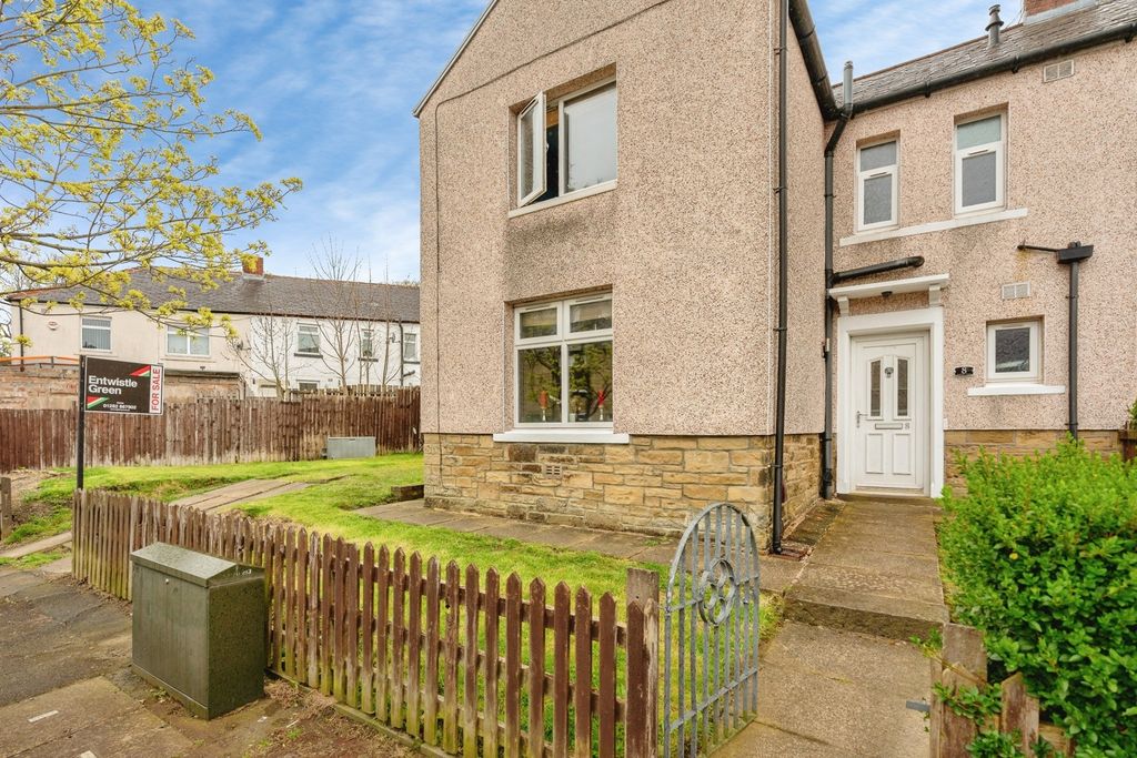 Property photo 2 of 20 Pbox-Img.Jpg