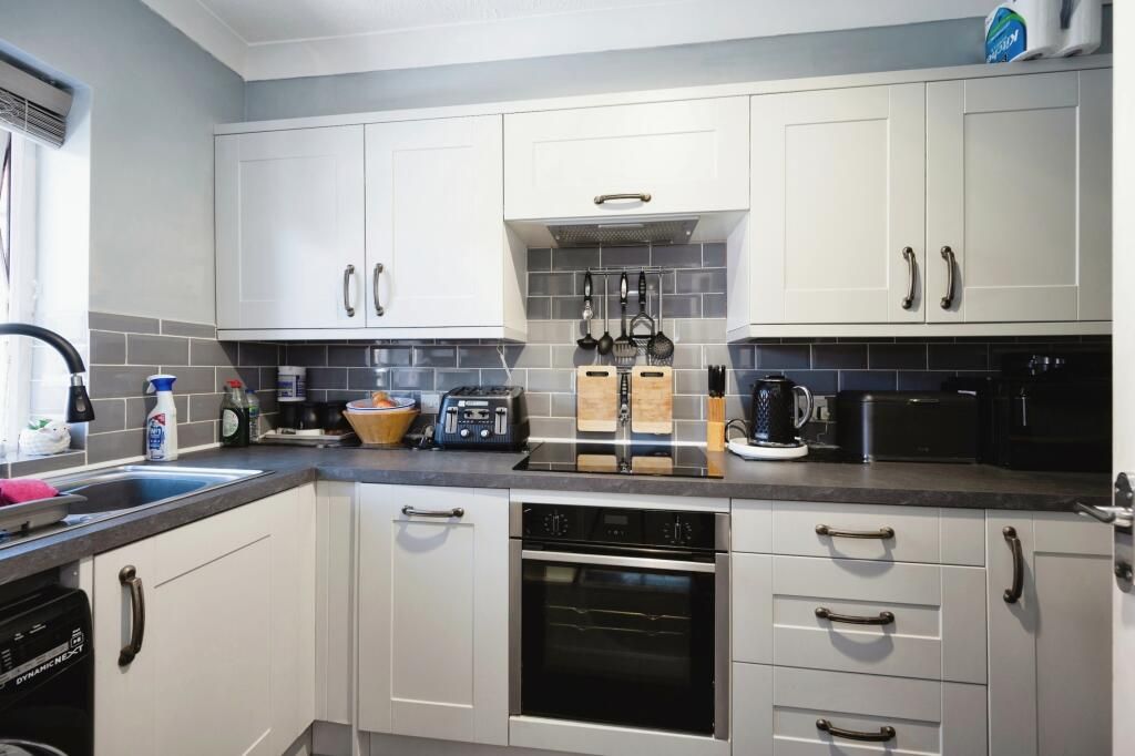 Property photo 3 of 5