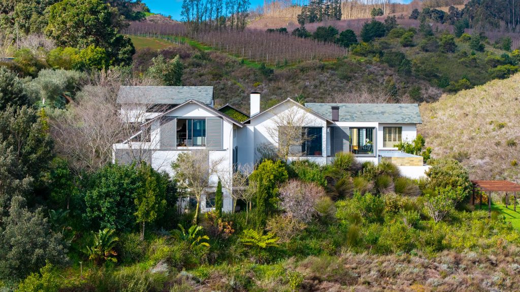 Property photo 1 of 73