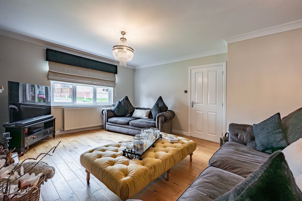 Property photo 3 of 52