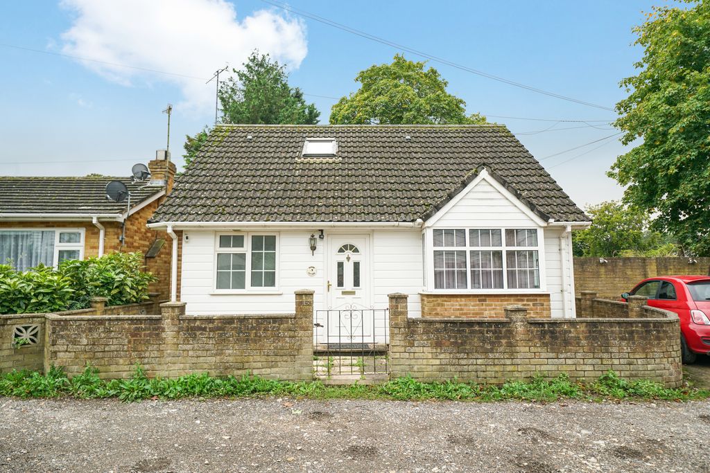 Property photo 1 of 10 External