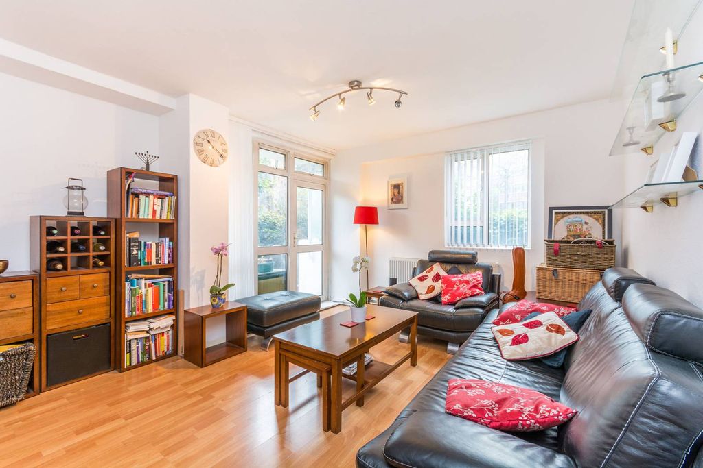 Property photo 1 of 9