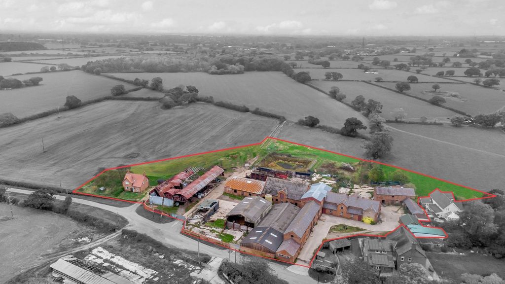 Property photo 1 of 27 Picture No. 36