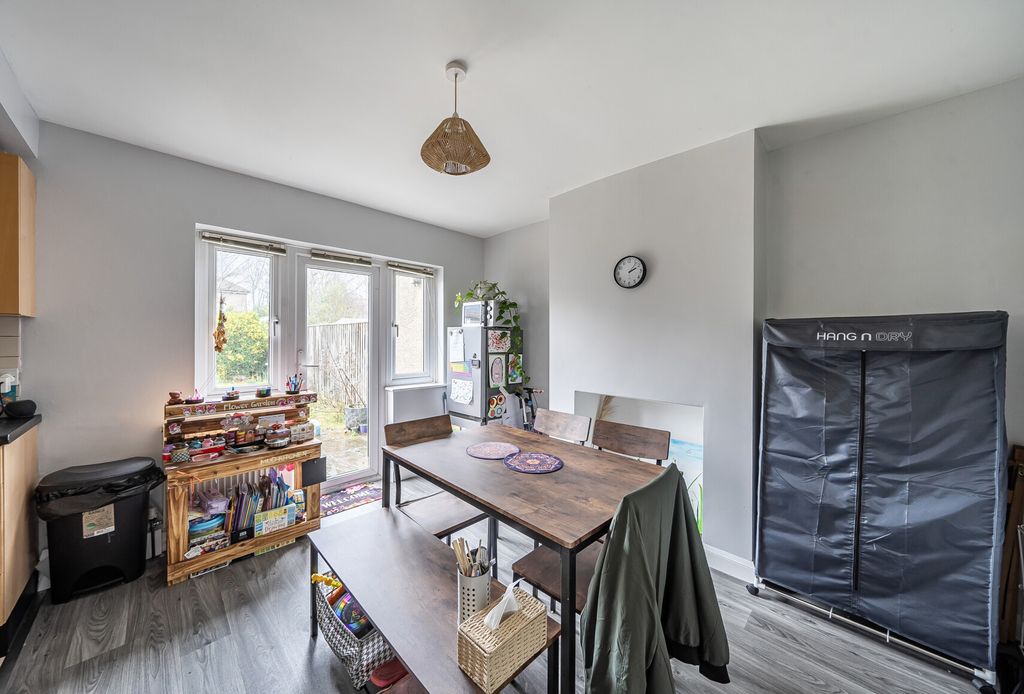 Property photo 3 of 9 1407359-4-6982044...