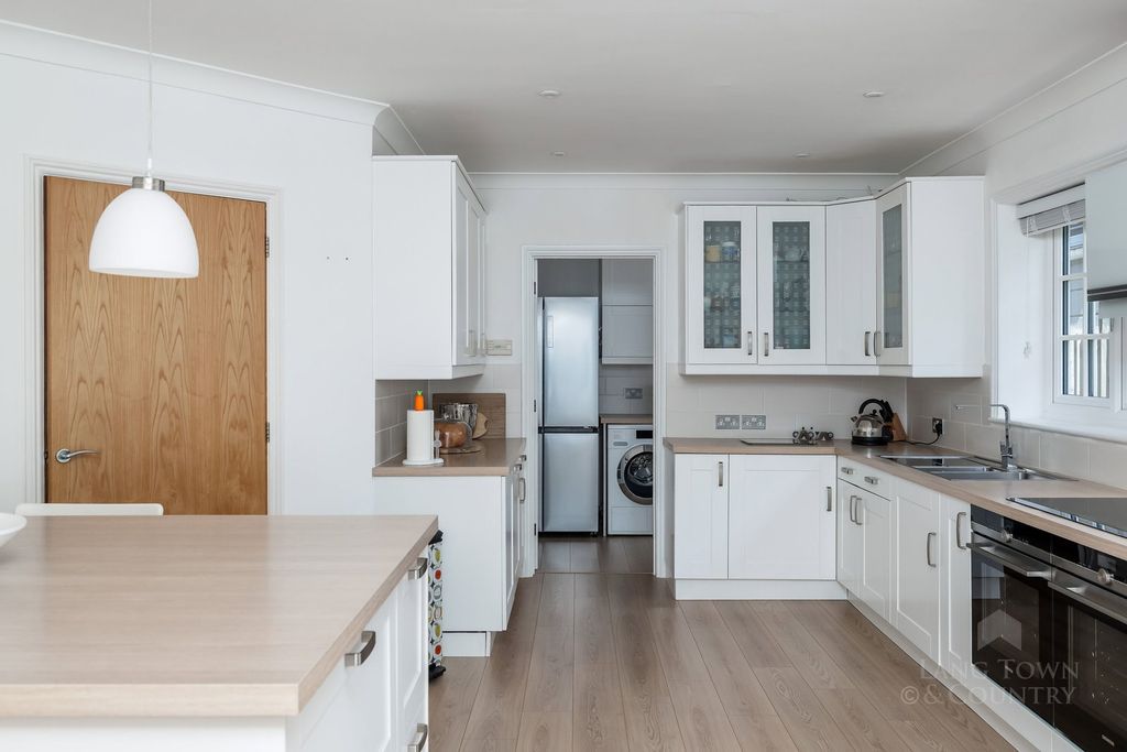Additional image 13 of 5 bed detached house for salePowisland Drive, Derriford, Plymouth PL6