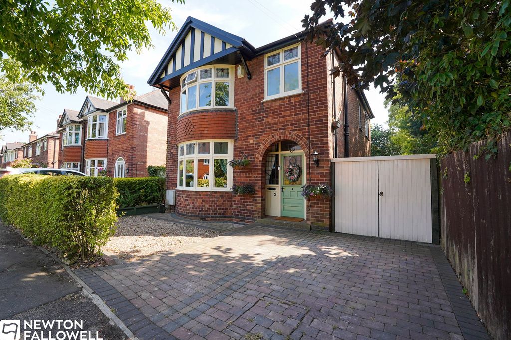 Property photo 1 of 21
