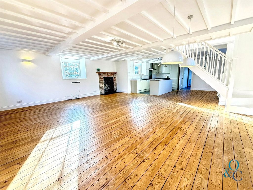 Property photo 3 of 17 Picture No. 33