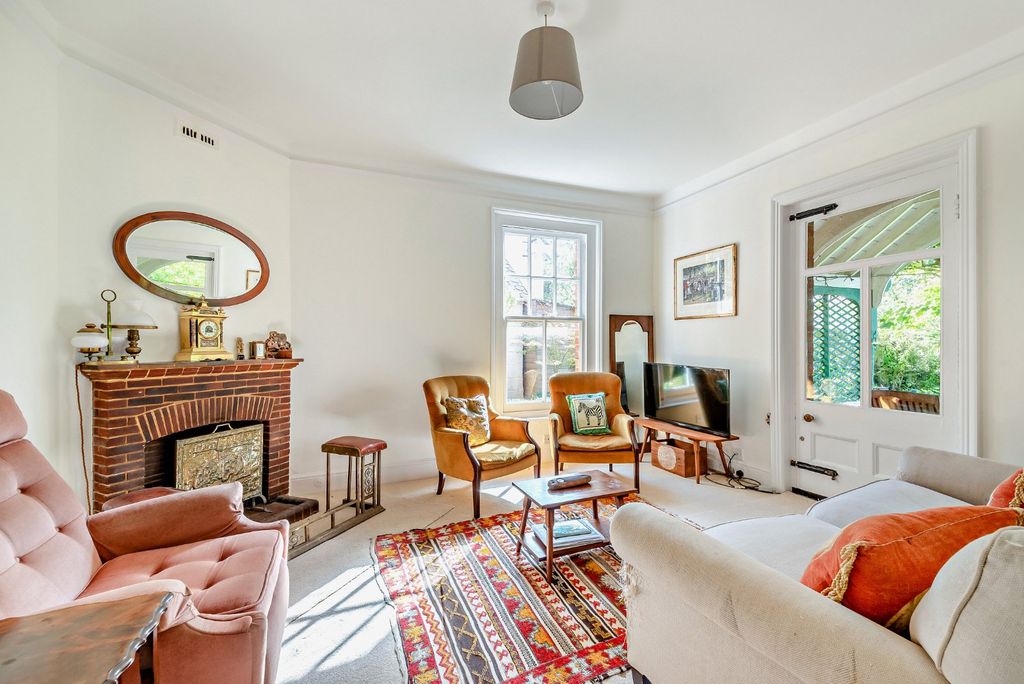 Property photo 3 of 21 Picture 3