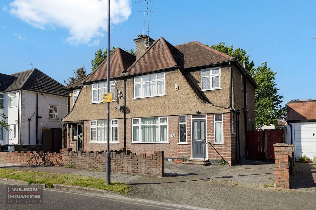 Property photo 1 of 13