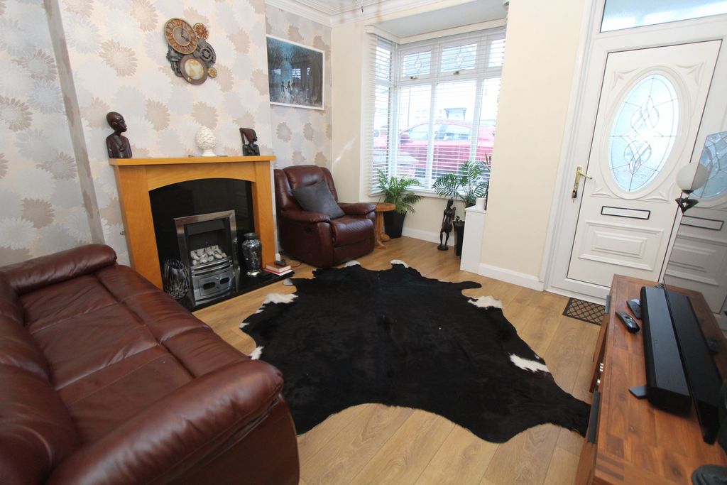 Property photo 2 of 14