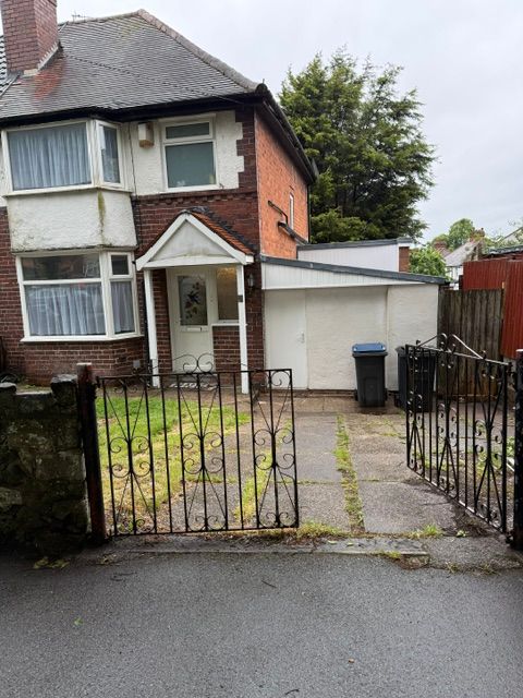 Property photo 2 of 26